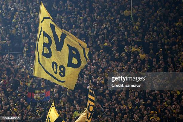 Dortmund Fans Borussia Dortmund BVB - FC Bayern München 0:0 Fussball 1 . Bundesliga Saison 2015 / 2016 Copyright by : sampics Photographie...