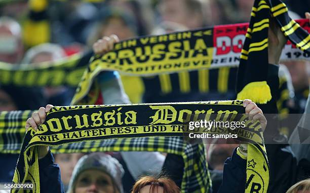 Fans BVB Borussia Dortmund - FC Bayern München Muenchen Fussball 1 . Bundesliga Saison 2015 / 2016 Copyright by : sampics Photographie...