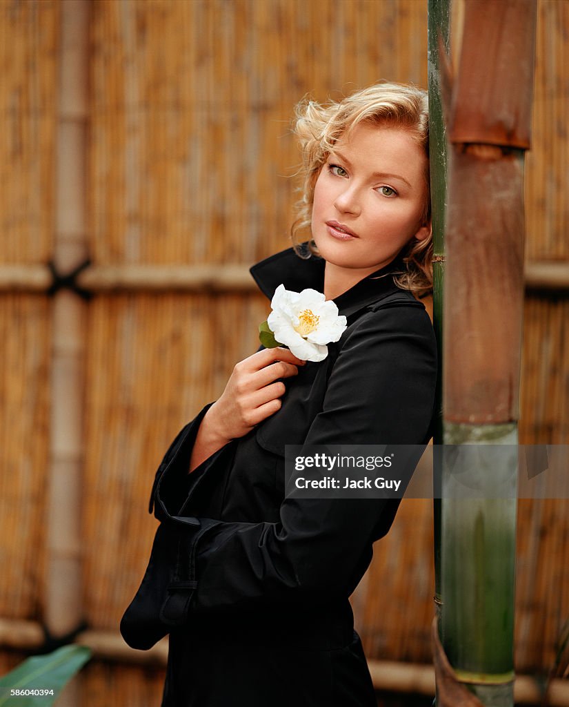 Gretchen Mol, Movieline, June 2003