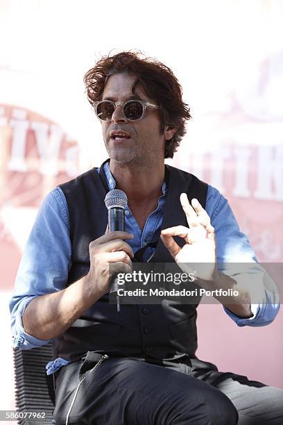 The Italian singer Samuele Bersani during his speech at Collisioni Festival 2016. Barolo, July 17, 2016.