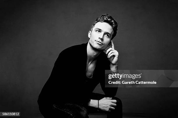 Jordan Rentfro Jordan Renzo Photos and Premium High Res Pictures - Getty Images