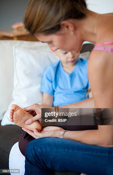 Reflexology for children. The reflexologist deals with children from the age of 5 upwards. Reflexology acts on their concentration memory balance...