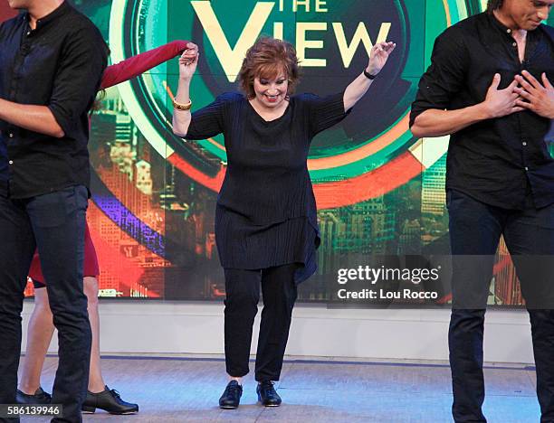 Manzariv Rasm Manzari Photos and Premium High Res Pictures - Getty Images