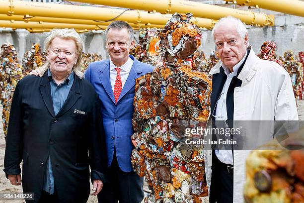 Schult, Uwe Schmitz and Axel Schultes during the 'Trash People goes Berlin' Exhibition. Artist HA Schult presents 'Trash People goes Berlin' at the...