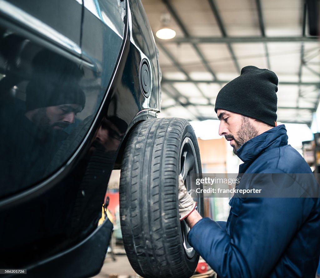 Changing the tire