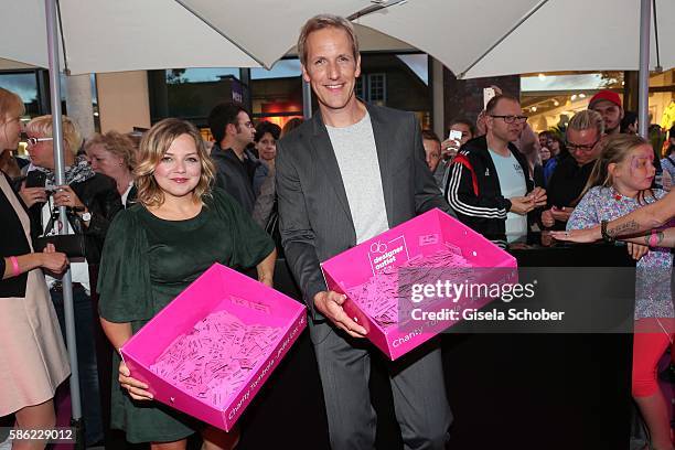 Annett Louisan and Jahn Hahn during the late night shopping at Designer Outlet Soltau on August 5, 2016 in Soltau, Germany.