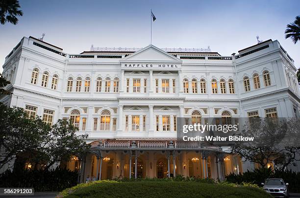 singapore, raffles hotel, exterior - singapore building stock pictures, royalty-free photos & images