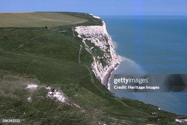 Langdon Bay and Cliffs, east of Dover Harbour, Dover, Kent, 20th century. The bay is known for the Langdon Bay Hoard - a collection of Bronze Age...