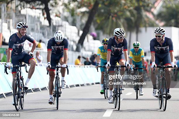 Stephen Christopher Rac Thomas Cummings Photos and Premium High Res Pictures - Getty Images