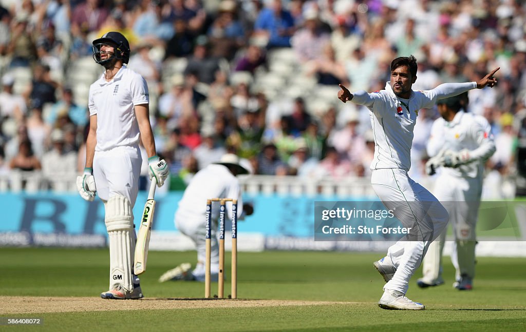 England v Pakistan: 3rd Investec Test - Day Four