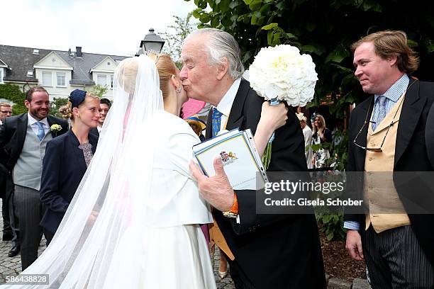 Bride Franziska princess zu Sayn-Wittgenstein-Berleburg, born Balzer and her father in law Otto-Ludwig zu Sayn-Wittgenstein-Berleburg during the...