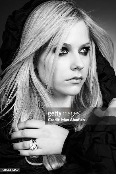 Avril Lavigne, Flare, November 1, 2007
