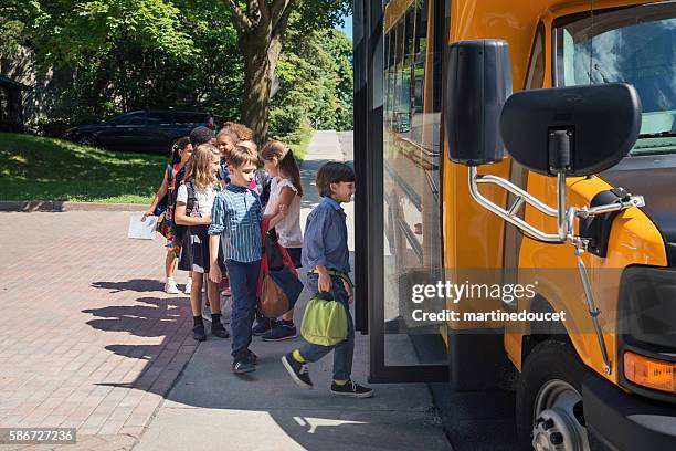 Kids Riders Bus Children Riding Bus Photos and Premium High Res Pictures - Getty Images