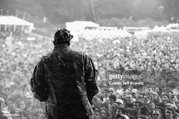 Mbg 6 Rapper Rapper Back Photos and Premium High Res Pictures - Getty Images