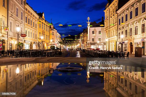 alter platz in klagenfurt - klagenfurt stock-fotos und bilder