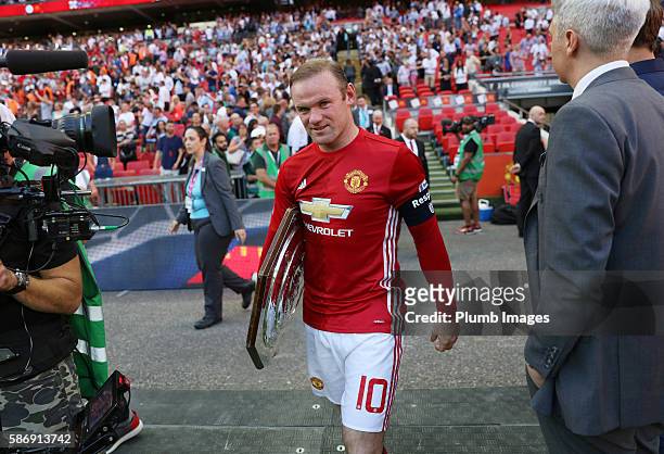 Wayne Rooney of Manchester United with FA Community shield trophy after the FA Community Shield Match between Leicester City and Manchester United at...
