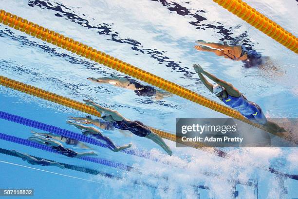 Tamsin Cook of Australia, Lauren Boyle of New Zealand, Boglarka Kapas of Hungary, Katie Ledecky of the United States and Sharon van Rouwendaal of the...