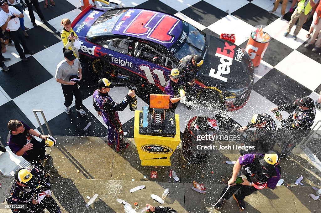 NASCAR Sprint Cup Series Cheez-It 355