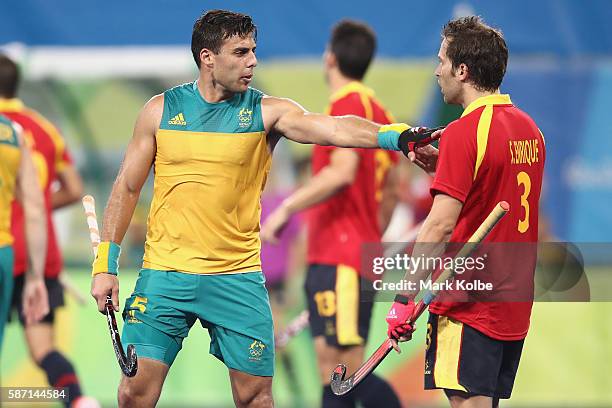 Chris Ciriello of Australia pushes back Sergi Enrique of Spain during the men's pool A match between Spain and Australia on Day 2 of the Rio 2016...