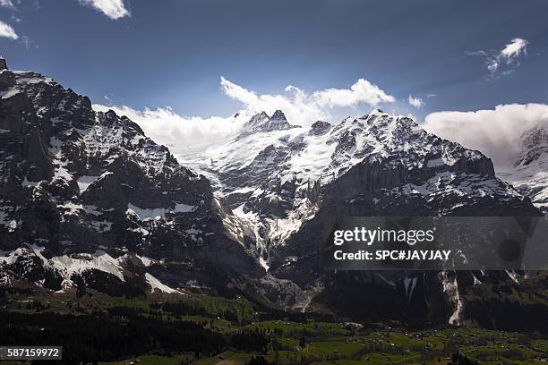 schreckhorn in switzerland - schreckhorn stock pictures, royalty-free photos & images