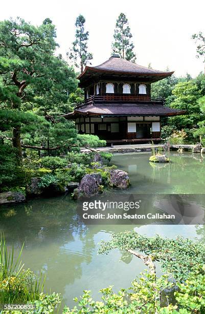 ginkaku-ji, the silver pavilion - ginkaku ji temple stock pictures, royalty-free photos & images