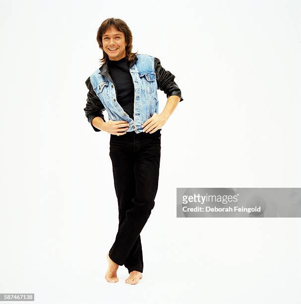 Deborah Feingold/Corbis via Getty Images) NEW YORK - OCTOBER: Musician and actor David Cassidy photographed for Rolling Stone in October 1990 in New...
