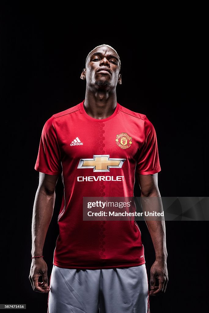 Manchester United Unveil New Signing Paul Pogba