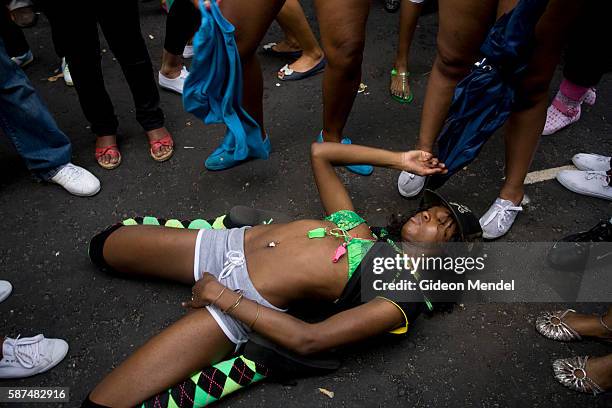 Dancer at a hip-hop sound system at the Notting Hill Carnival. This is an annual event which has taken place on the streets of Notting Hill each...