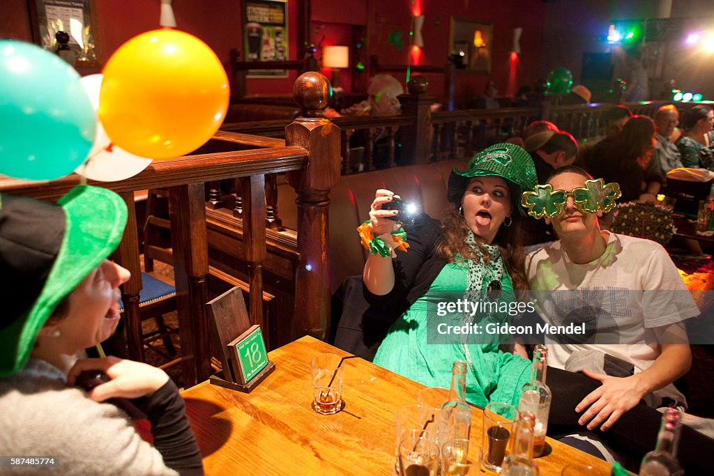 UK - The Olympic Mile - St Patricks Day at The Goose Pub