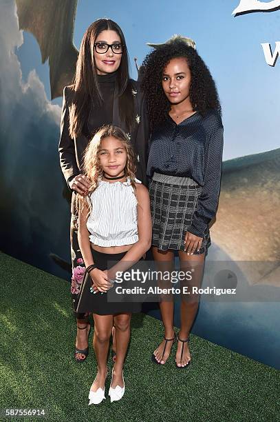 Desiger Rachel Roy, Ava Dash and Tallulah Ruth Dash arrive at the world premiere of Disney's "PETE'S DRAGON" at the El Capitan Theater in Hollywood...