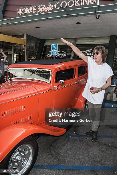 Jeff Beck attends Mel's Drive In on August 8, 2016 in West Hollywood, Californi
