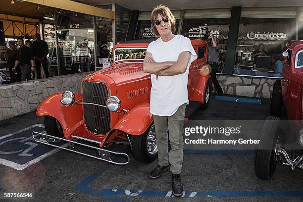 Jeff Beck attends Mel's Drive In on August 8, 2016 in West Hollywood, Californi