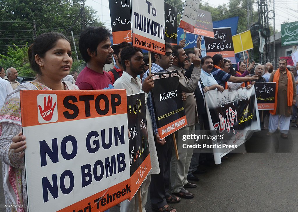 Pakistani Journalists, lawyers and civil society activists...