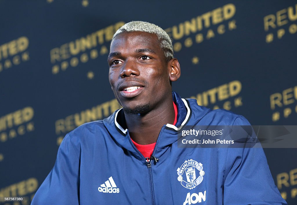 Manchester United Unveil New Signing Paul Pogba