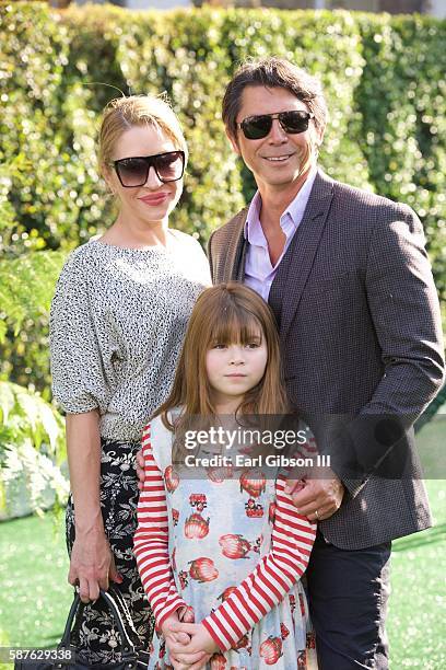 Actor Lou Diamond Phillips wife Yvonne Boismier Phillips and daughter Indigo Sanara Phillips attend the premiere of Disney's "Pete's Dragon" at the...