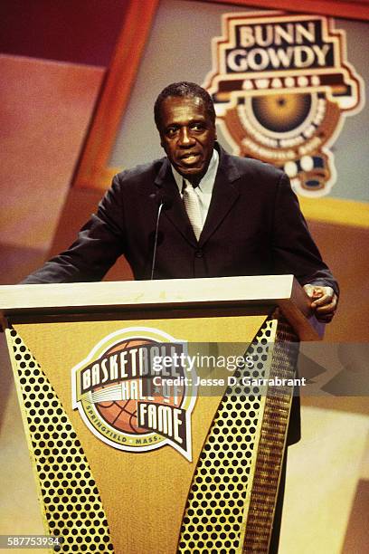 Meadowlark Lemon speaks during the 2000 Basketball Hall of Fame Enshrinement Ceremony at the Naismith Basketball Hall of Fame in Springfield,...