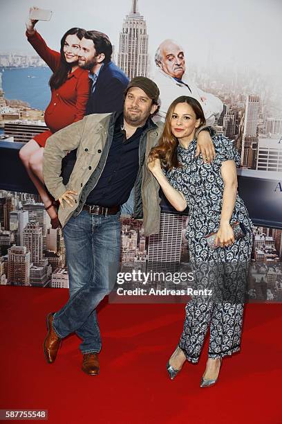 Christian Ulmen and Mina Tander attend the premiere of the film 'Antonio, ihm schmeckt's nicht' on August 9, 2016 in Duesseldorf, Germany.