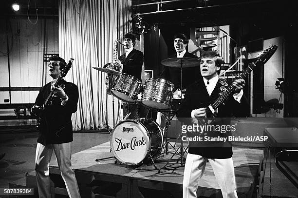 Dave Clark 5 perform on TV show Ready Steady Go, Kingsway Studios, London, February 1964. L-R Rick Huxley, Denis Payton, Dave Clark, Lenny Davidson.
