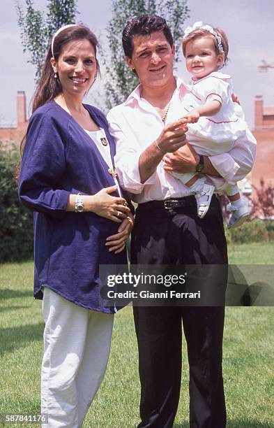 The Spanish bullfighter Vicente Ruiz 'El Soro' with his wife Suzette and his daughter Maria Foyos, Valencia, Spain. .