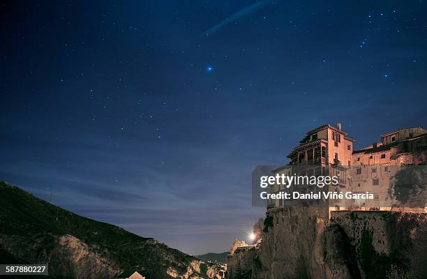 hanging houses at night - hanging houses at night in cuenca stock pictures, royalty-free photos & images