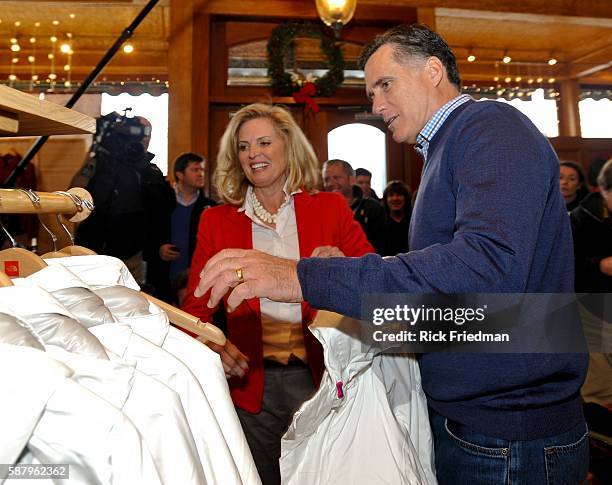 Republican presidential candidate and former MA Governor Mitt Romney shopping for Christmas gifts with his wife wife Ann Romney at the "Simon the...