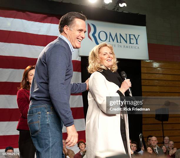 Mitt Romney Rally 12 Ann Pinkerton Photos & High Res Pictures - Getty Images