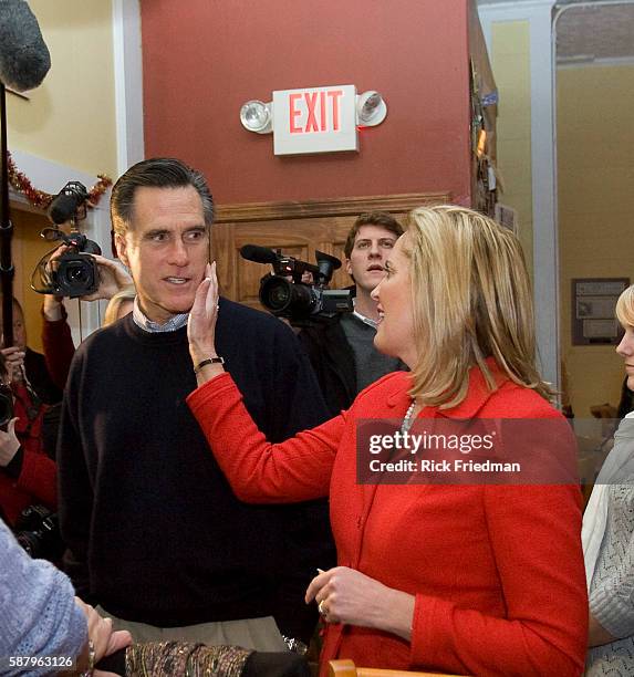 Presidential hopeful former Massachusetts Republican Governor MItt Romney campaigning with his wife Ann Romney take a brief brake from campaiginign...