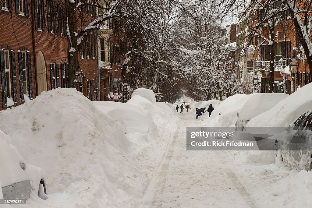 Deep Snow Boston Cars buried on snow covered Chestnut St, on Beacon Hill in Boston ...