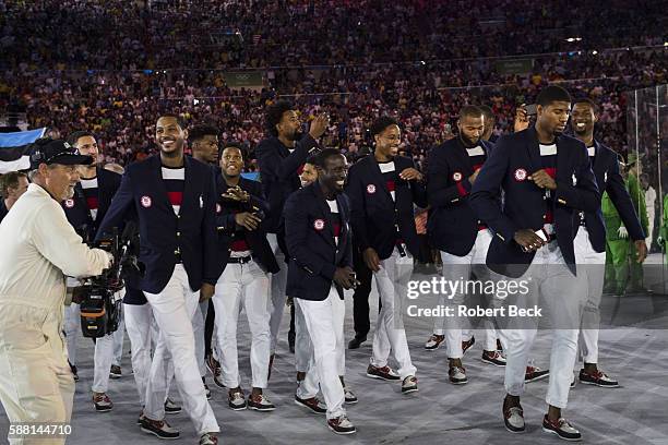 Summer Olympics: View of Team USA Men's Basketball players Klay Thompson, Carmelo Anthony, Jimmy Butler, Kyle Lowry, DeAndre Jordan, DeMar DeRozan,...