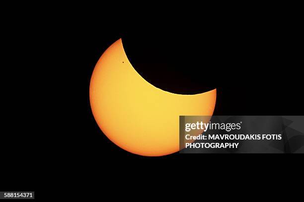 partial solar eclipse - solar eclipse stock-fotos und bilder