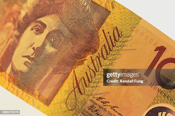 Australian 100 Dollar Note Photos and Premium High Res Pictures - Getty ...