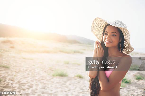 1,338 Bronze Jewelry For Women Stock Photos, High-Res Pictures, and Images  - Getty Images