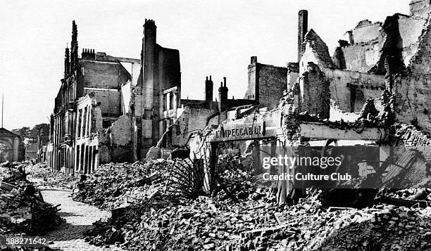 Rue de la Marine , Dunkirk, 1940. Postcard series : Dunkerque- Port/ Duinkerke-Haven. Port. In the aftermath of Battle of Dunkirk, 26 May to 4 June...