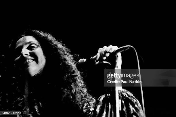 Maria Muldaur performs at the Park West Inn in Chicago, Illinois, May 5, 1978.